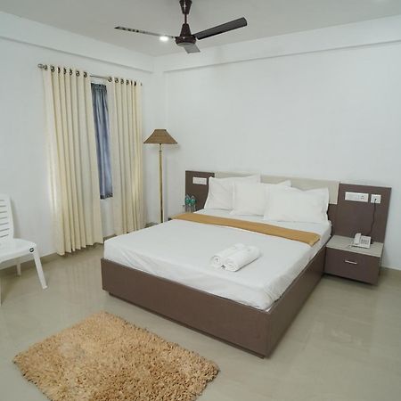 Sn Rooms Perumpavur Екстер'єр фото